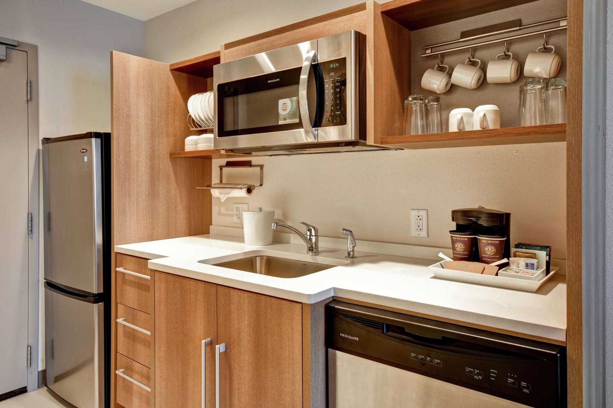 Home2 Suites By Hilton Springfield North Buitenkant foto
