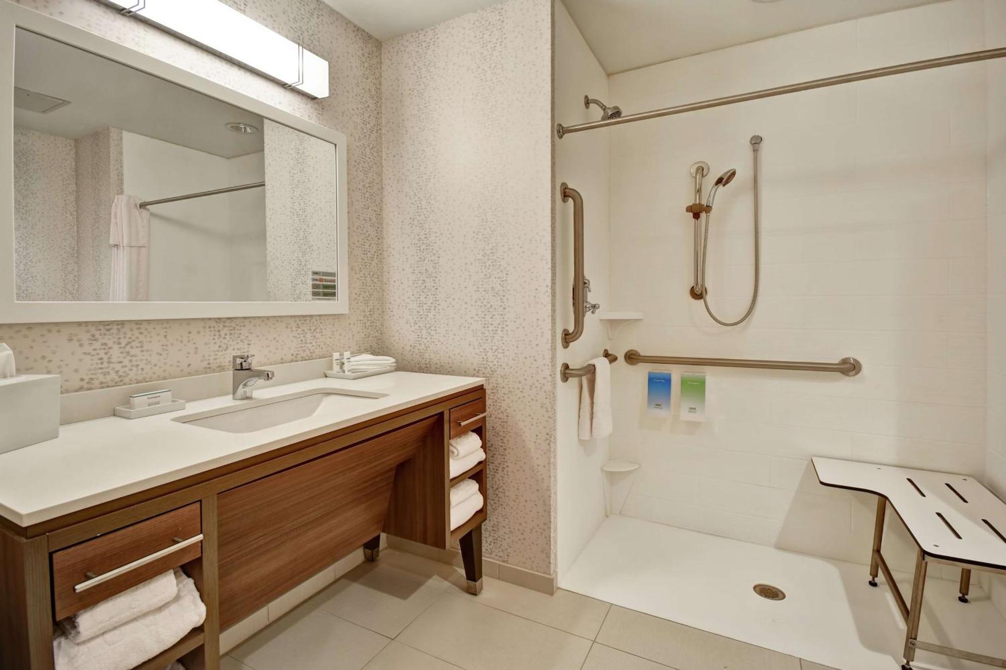 Home2 Suites By Hilton Springfield North Buitenkant foto